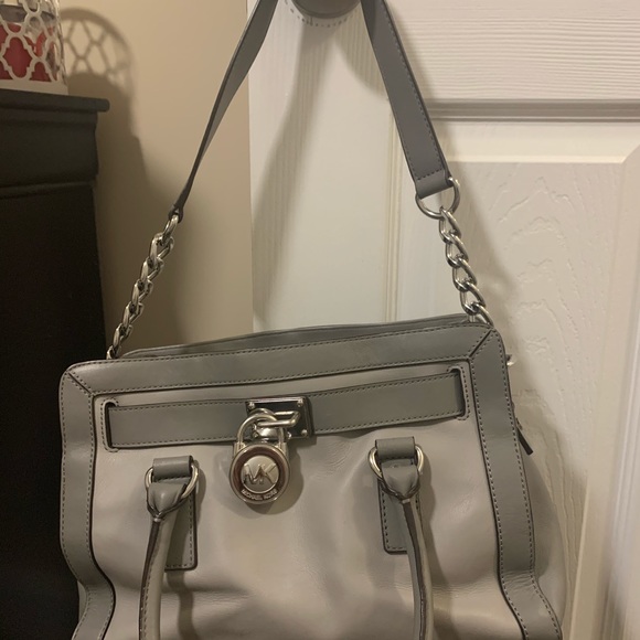 Michael Kors Handbags - Michael kors purse